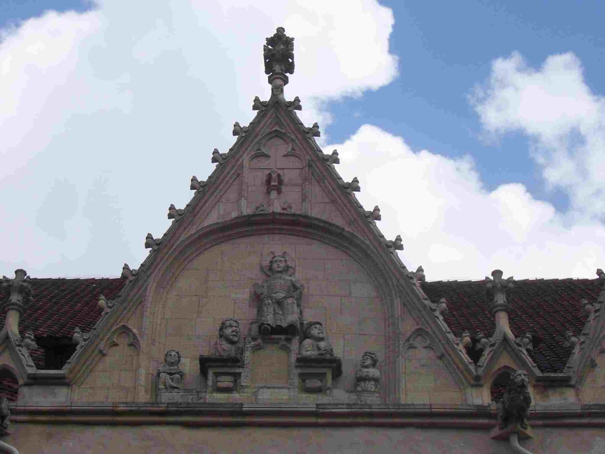 Figuren an der Andreaskirche