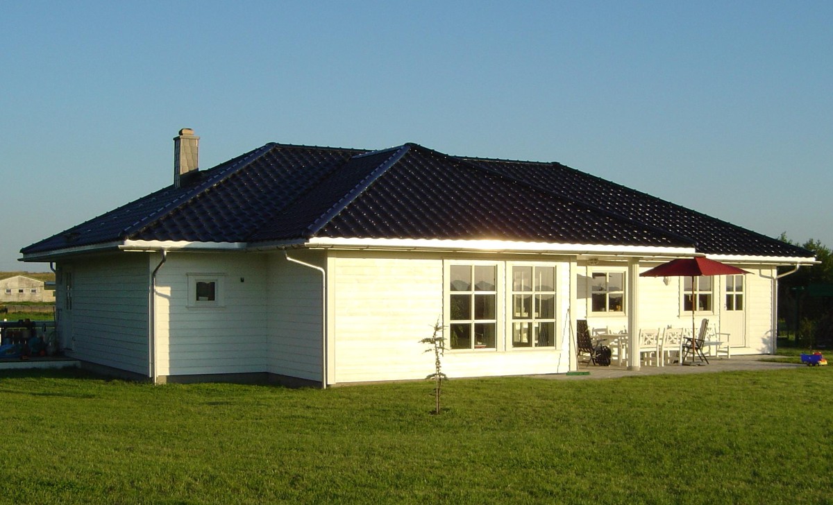 Schwedenhaus-Energiesparhaus-Bungalow-1