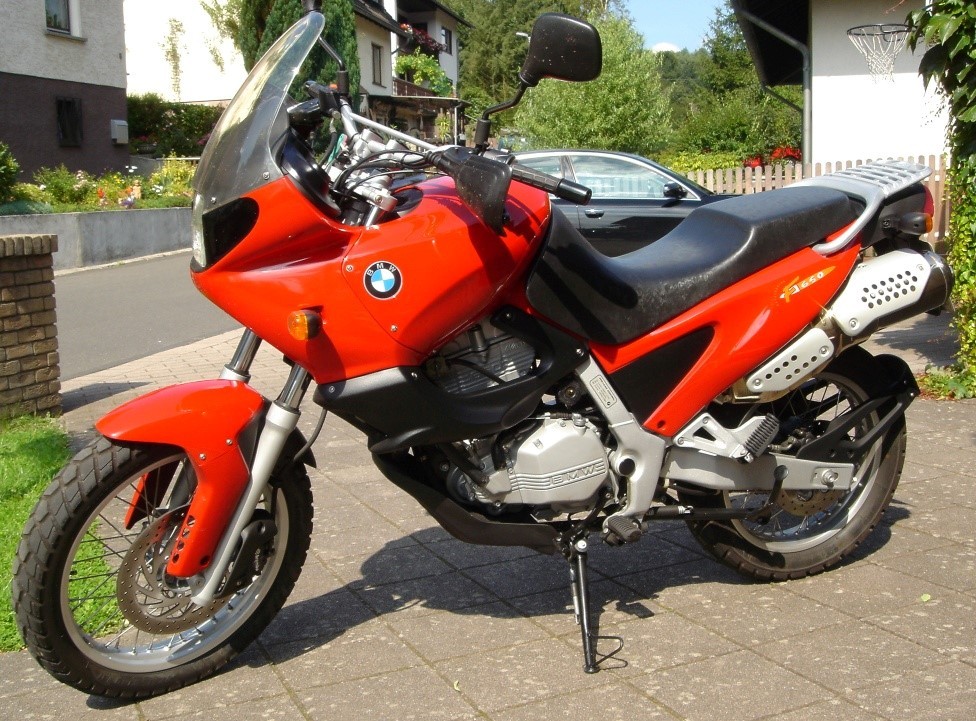 BMW F600