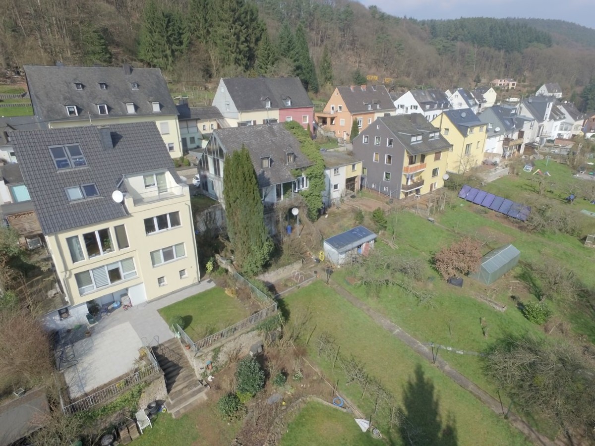 Luftbild solares Nahwärmenetz am Knieberg