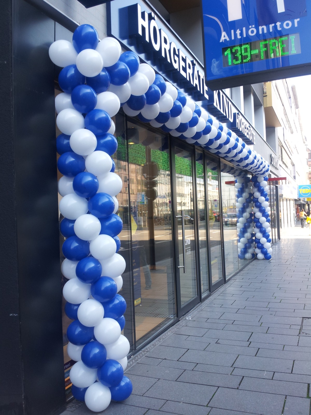 Eröffnung Dekoration Luftballons Koblenz