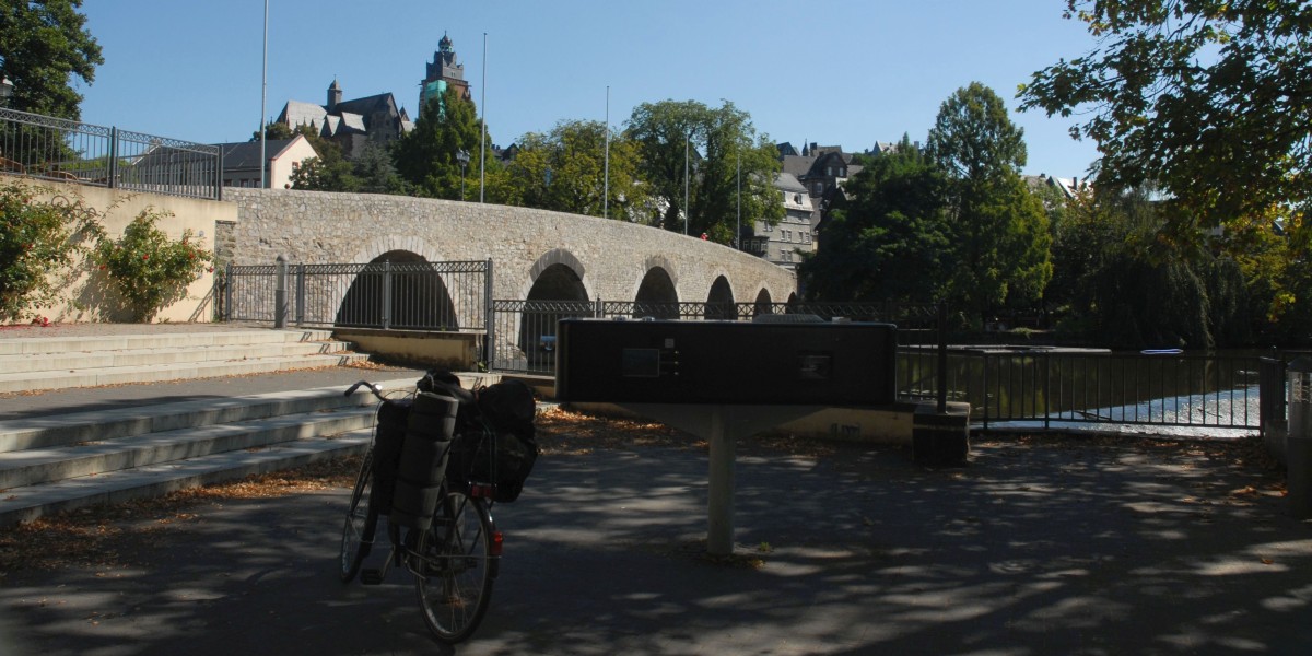 Radtour Hessens  Mitte Alte Lahnbrücke
