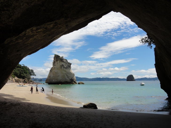 cathedral-cove-hahei