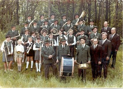 1966 mit der ersten Uniform