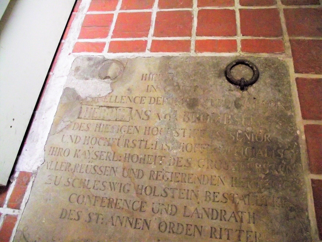 Grabplatte Heinrich Brömbsen