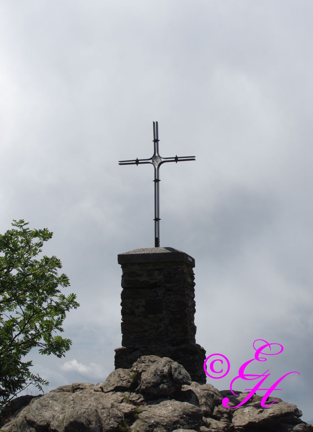 Gipfel mit Kreuz