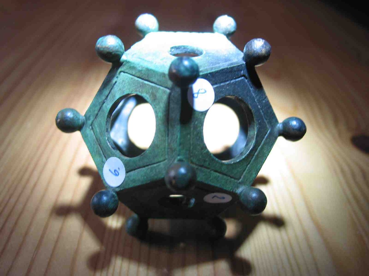Pentagon-Dodekaeder  (T. Kieber)