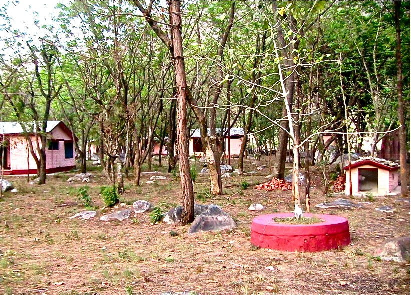Gebäude des Uttar Kashi Retreats in Indien