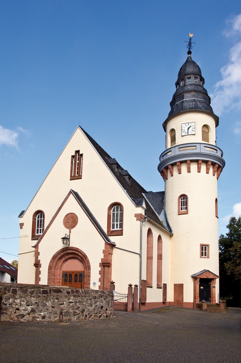 Ev. Kirche Birstein