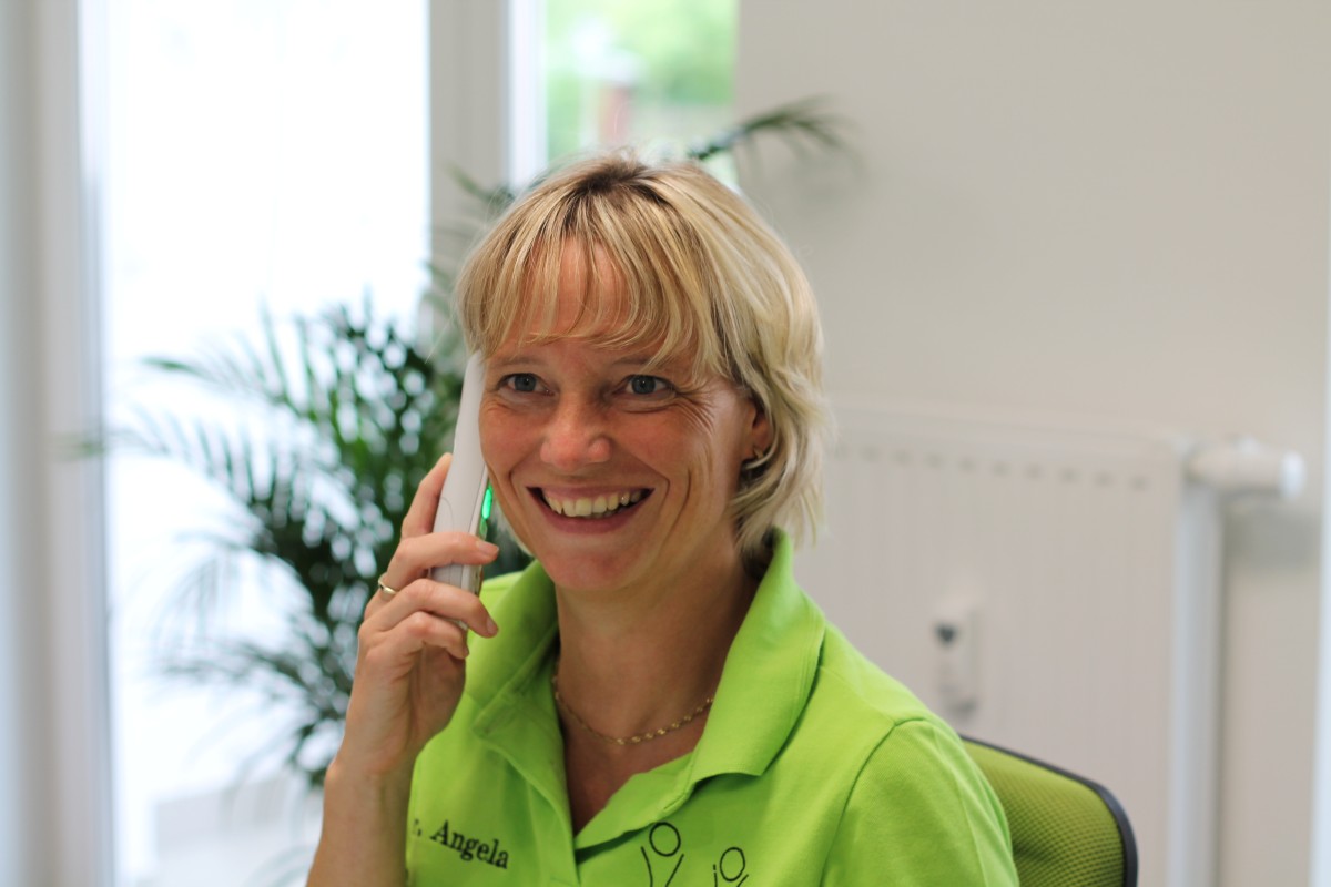 Dr May Holzhausen