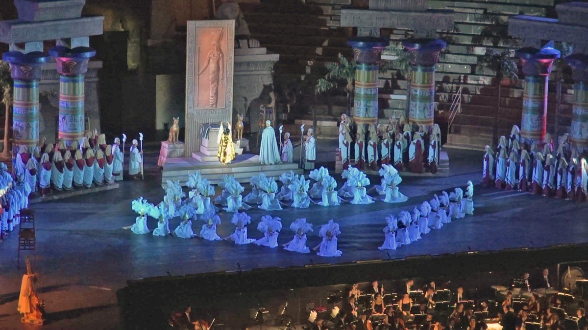 Aida Oper von Verdi Bühnenbilder