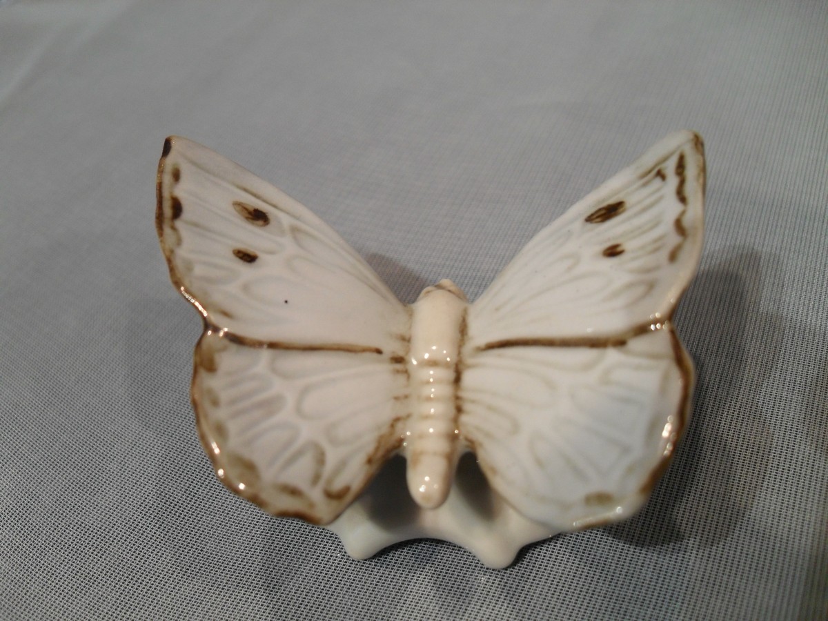 P88 Royal Dux Schmetterling Bläuling 606