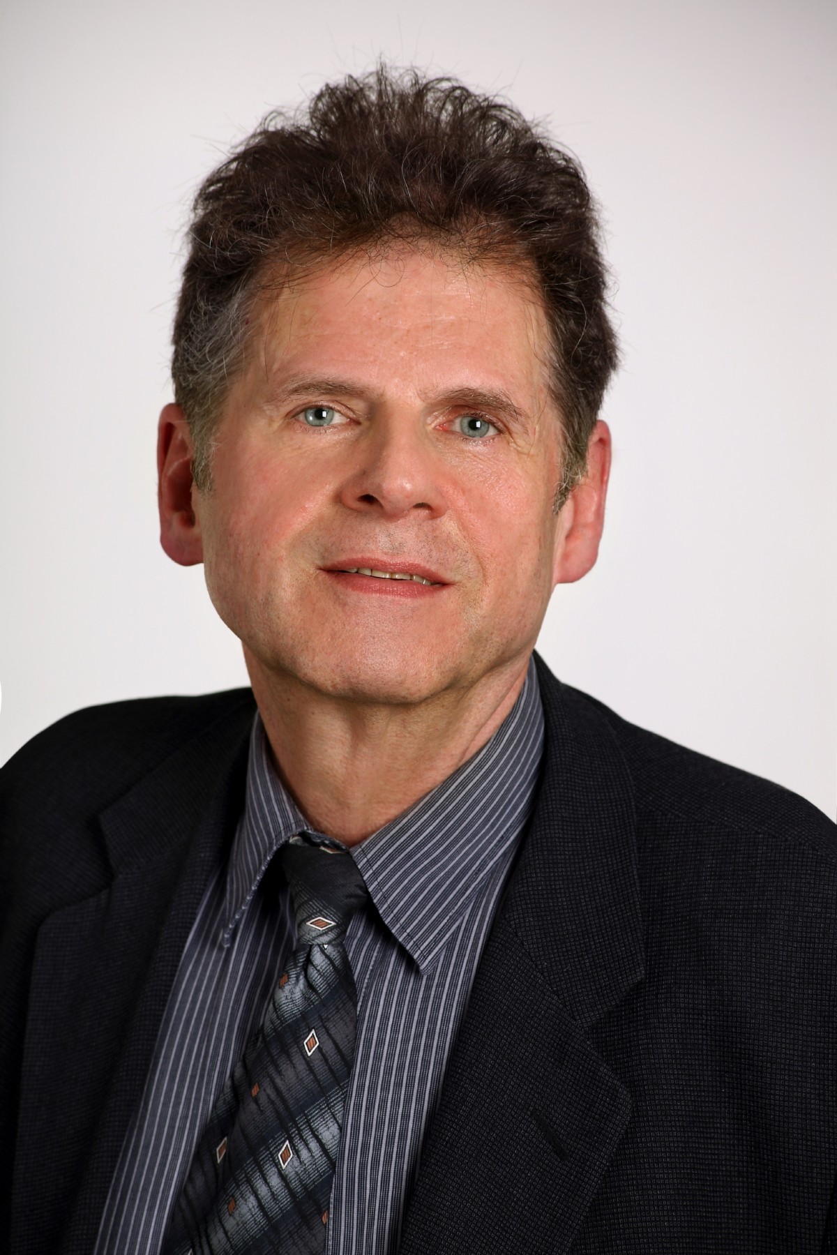 Dr. Bernhard Masloch (Geschäftsführender Inhaber)