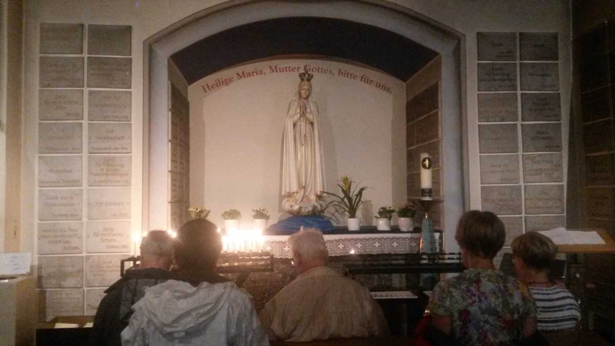 GeMutter Gottes aus Fatima  /  Pfarrkirche in Voss