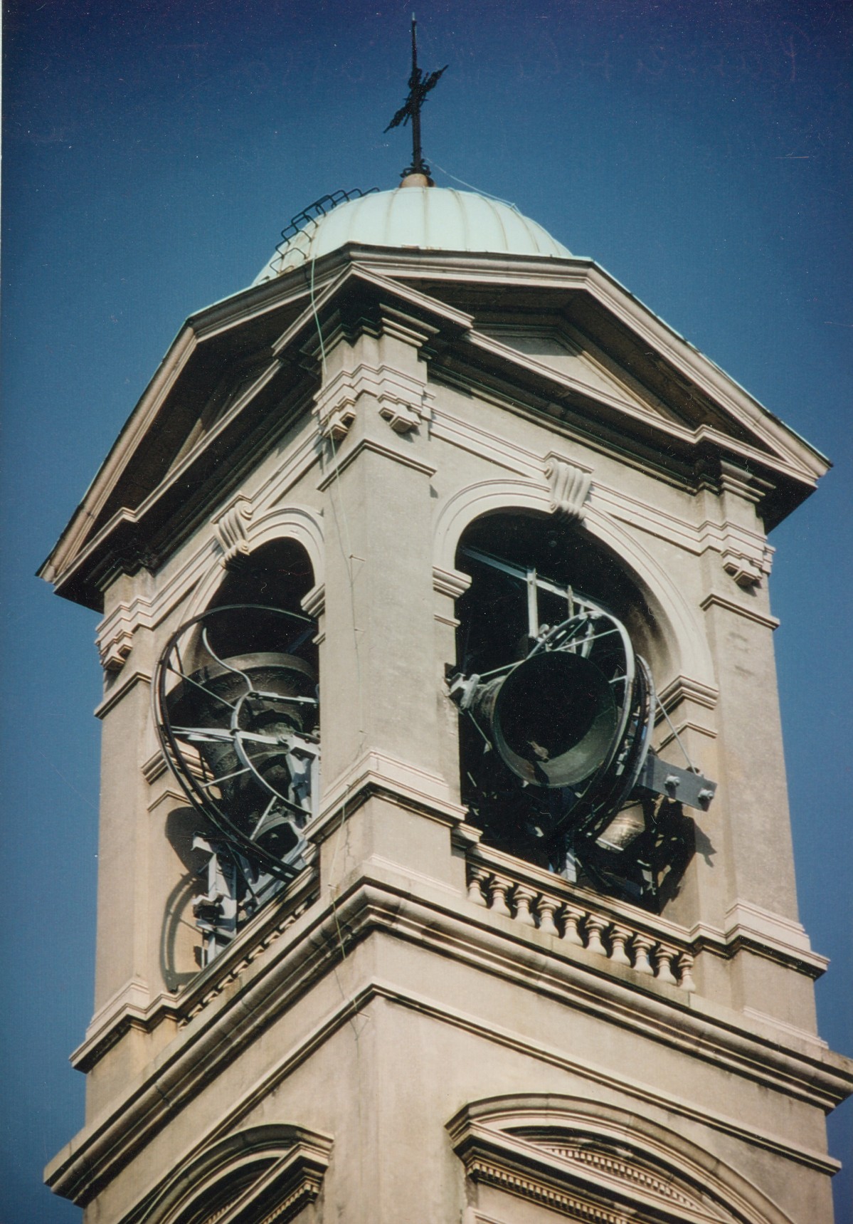 Tessiner Glockenläuten in Chiasso, ähnlich Change Ringing, Foto: Kurt Kramer