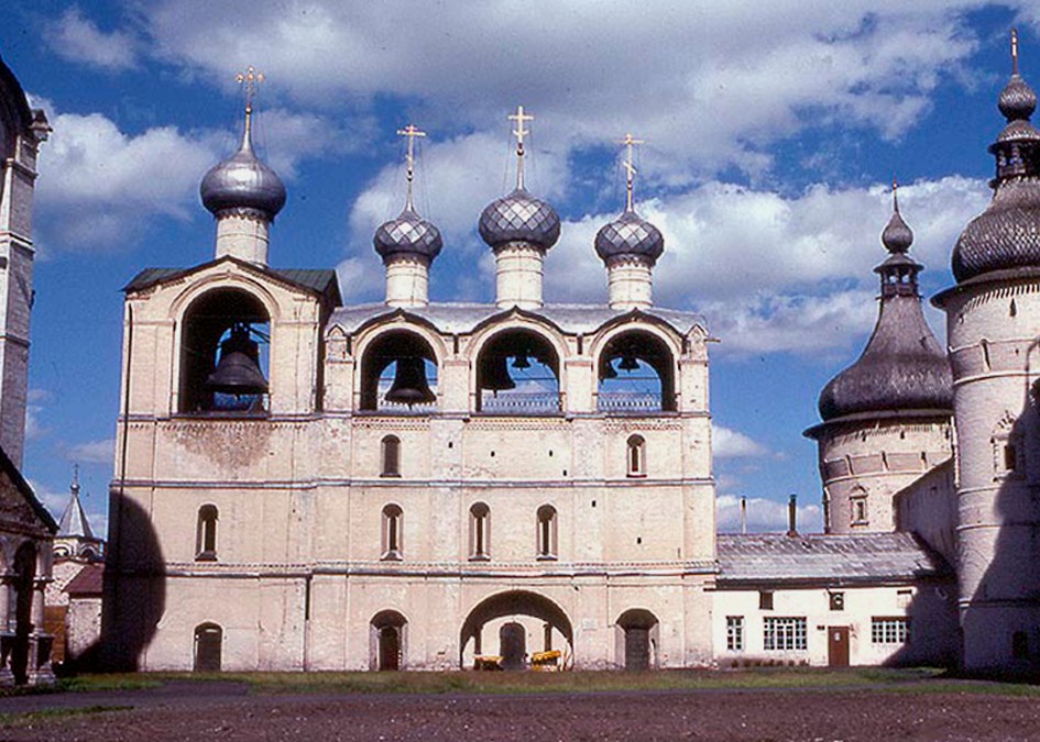 Die Glockenwand von Rostow-Welikji - Ein klangvolles Beispiel des Russischen Glockenschlagens.