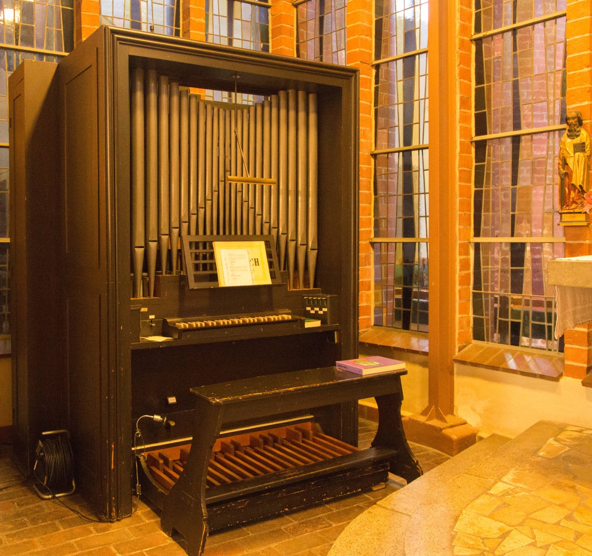 Schule-Orgel in der Winterkirche