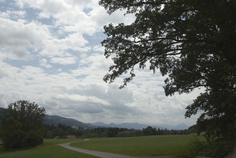Bodensee-Koenigssee-Radweg zwischen Lindau und Sig