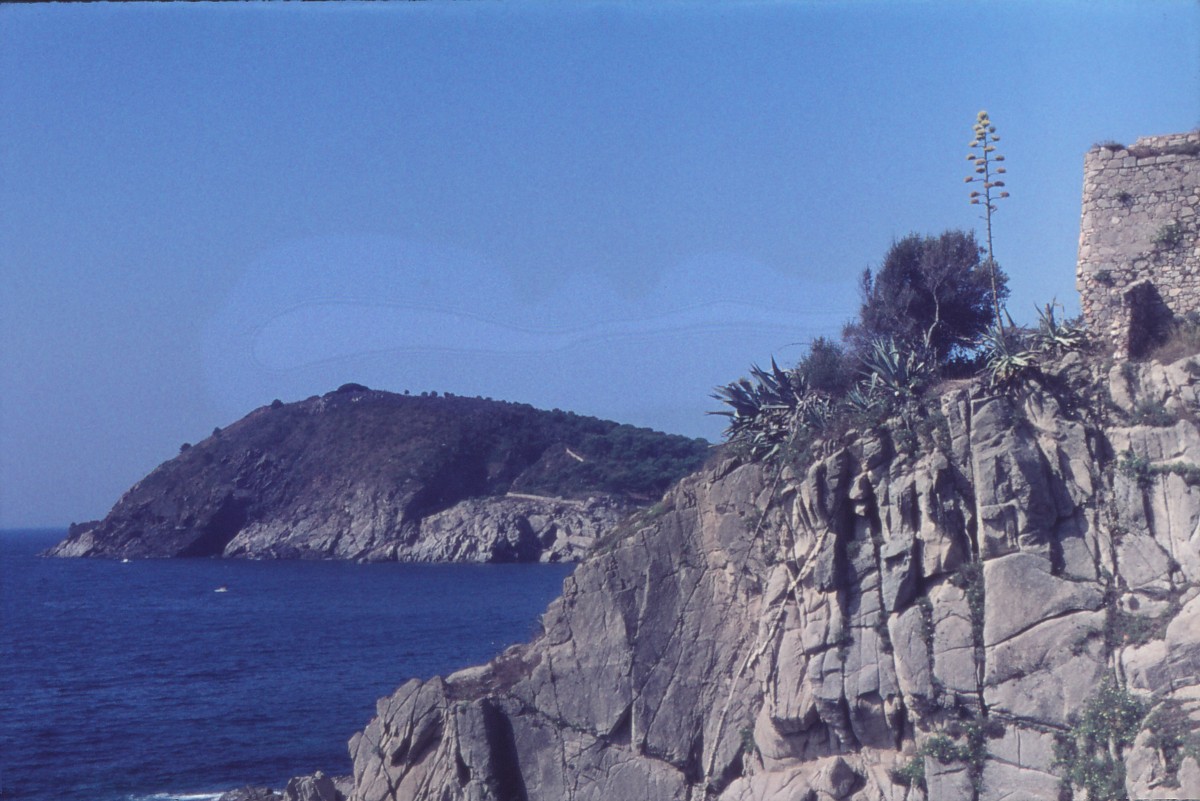 La Fosca, Felsenküste mit Turm