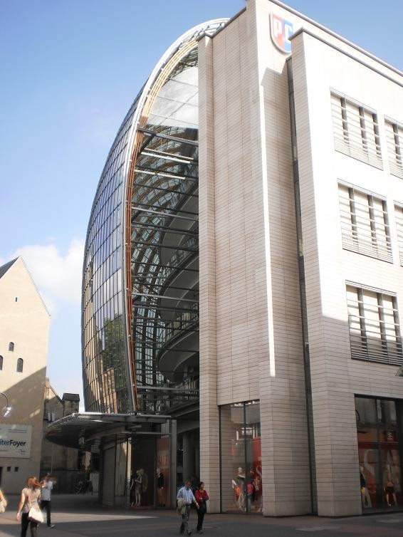 Renzo Piano: Weltstadthaus, Köln (Kaufhaus P&C)